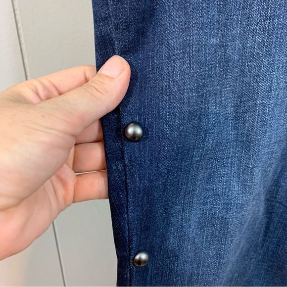 Chico's The Platinum Jegging Dark Blue Studded High Rise Skinny Jeans 6 S 0.5 - Picture 4 of 9